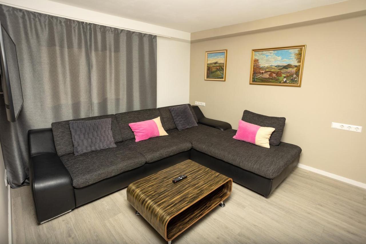 Ferienwohnung Burgblick Im Neuffener Tal Mit Sauna Und Wallbox Frickenhausen  Extérieur photo